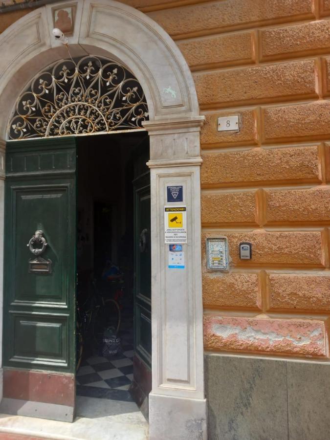 A Piedi Nudi - Colazione Inclusa Hotell Levanto Eksteriør bilde
